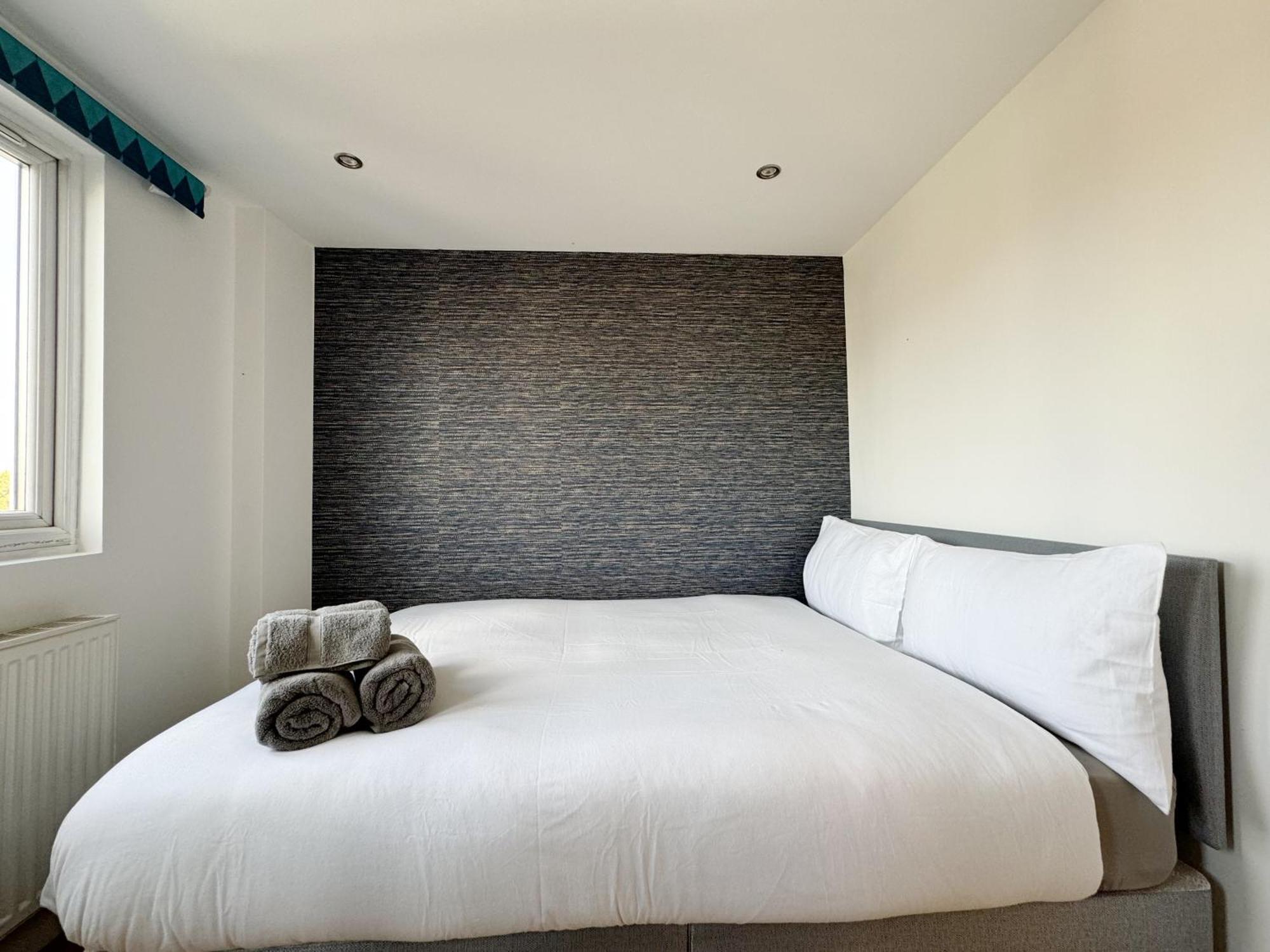 Budget Double In Acton, Near & Heathrow Privatunterkunft London