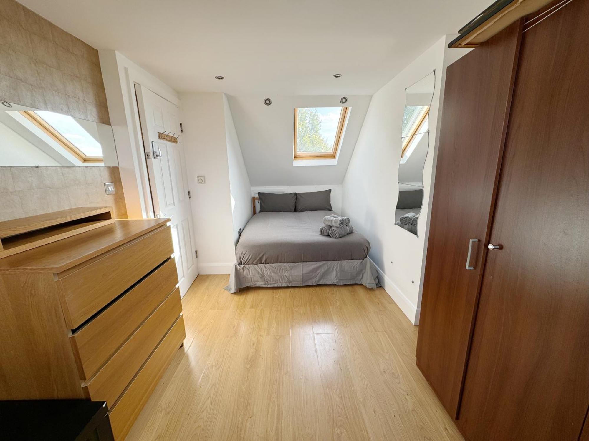 Privatunterkunft Budget Double In Acton, Near & Heathrow London