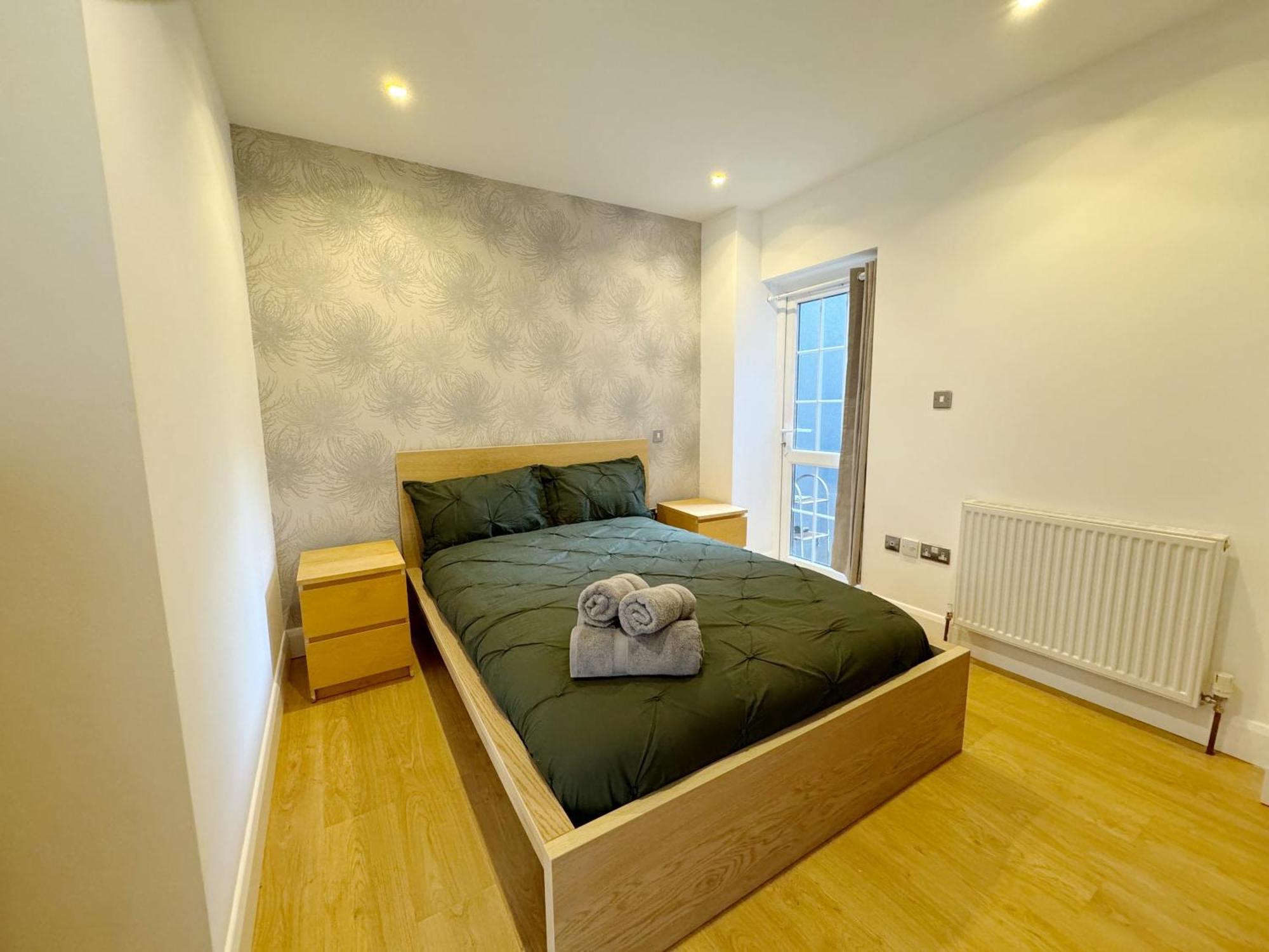 Budget Double In Acton, Near & Heathrow * Londra